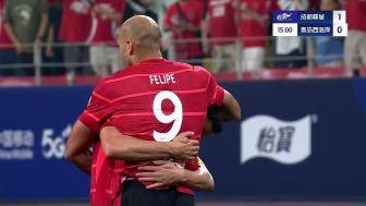  成都蓉城1-0領(lǐng)先 費(fèi)利佩禁區(qū)內(nèi)左腳輕巧兜射破門