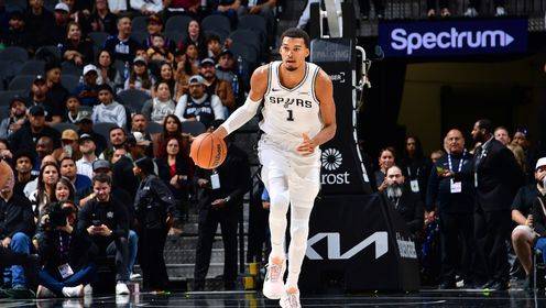 統(tǒng)治攻防！文班亞馬vs熱火狂攬27+18+6+5帽集錦