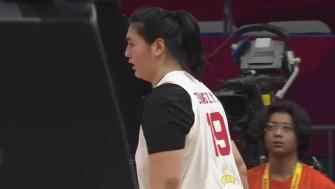 [张子宇压哨]张子宇内线要位 转身轻松打进压哨上篮