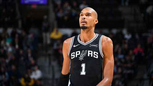 致勝籃板！文班亞馬23中12轟下39分9板3助2帽 末節獨得12分