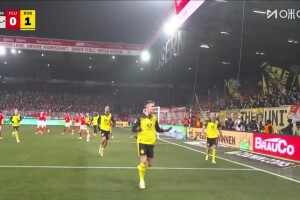  德甲-埃姆雷詹點射貝殼頭球破門 多特3-0柏林聯距榜首8分