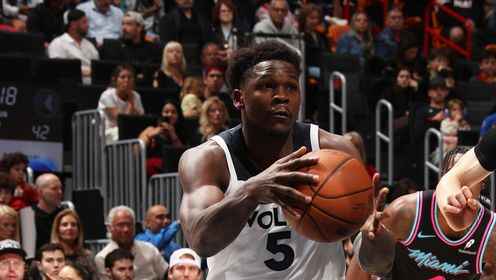 得分砍瓜切菜！愛(ài)德華茲vs熱火砍下33+3+5集錦