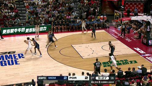 这不2+1？杨瀚森弧顶连续转身杀进篮下 左手柔和打板命中