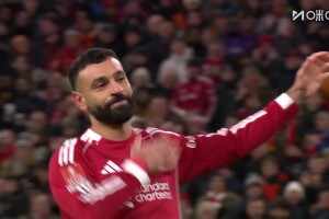 傳射建功！薩拉赫造點隨后親自主罰命中，利物浦3-0領先布萊頓