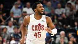 米球王！米切爾18投10中&罰球12中11 砍34分2板5助1斷&正負(fù)值+11