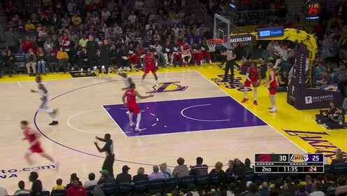 賽季最高效一戰(zhàn)！艾頓十投全中爆砍25分13板華麗數(shù)據(jù)恰飽飽