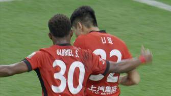  海港1-0領(lǐng)先！劉若釩橫傳 李帥后點搶射破門
