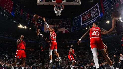 反向打卡！杜蘭特三節(jié)15中8拿下22分5板1助2帽 第三節(jié)5中1