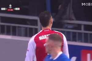  足總杯-馬丁內利戴帽馬杜埃凱2助 阿森納4-1樸茨茅斯