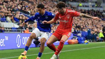 埃弗顿3-0诺丁汉森林 霍尔造乌龙+破门 恩迪亚耶奔袭助攻巴里建功