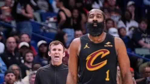 上半場0分寵黑子 下半場12中8寵粉！哈登0罰球20+10 末節(jié)帶隊(duì)逆轉(zhuǎn)