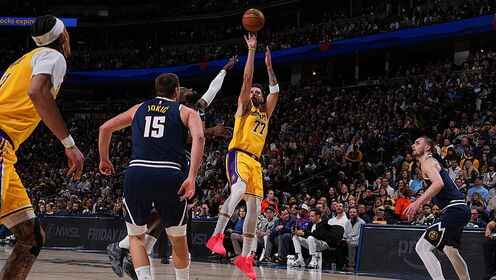 ??湖人卡位戰憾負掘金 詹姆斯進球數里程悲 約基奇三雙+9失誤