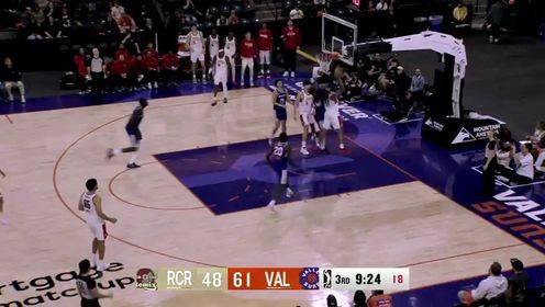 楊瀚森穿針引線 連續三次為隊友送出助攻