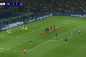 [进球视频]拜仁扳回一球3-5巴黎！基米希任意球似传似射，于帕头球入网！