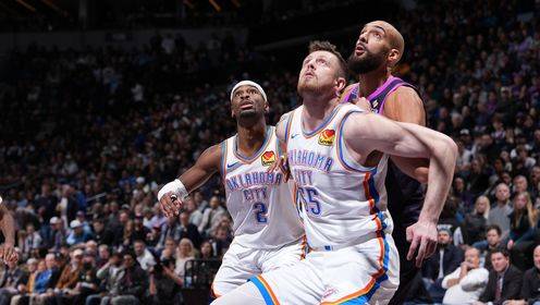 ??愛(ài)德華茲關(guān)鍵3分1板1帽1斷 森林狼力克雷霆 亞歷山大35+5+7