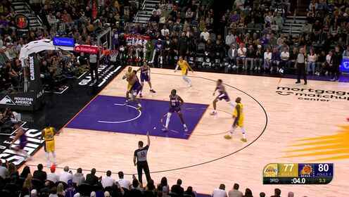  關(guān)鍵補籃難救主！詹姆斯籃板&隊史得分里程悲 全場拿15分6板5助