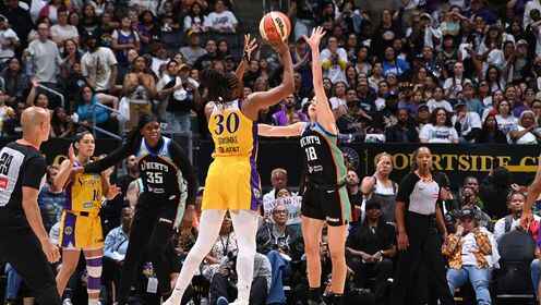  WNBA常规赛 纽约自由人 97 - 98 洛杉矶火花