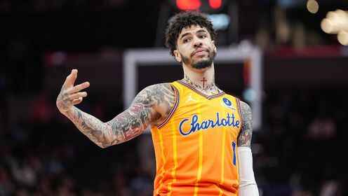 鮑爾19投9中，三分14中7、砍下29分3籃板4助攻3搶斷1蓋帽，正負(fù)值+12