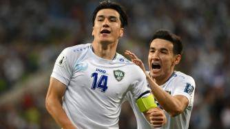 马宁执法！乌兹别克3-0卡塔尔暂升第一 18强赛6胜3平1负收官