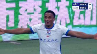  申花3-0領(lǐng)先！米內(nèi)羅接吳曦長(zhǎng)傳 單刀推射遠(yuǎn)角破門