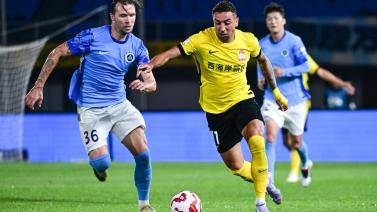  中超-青岛西海岸0-0深圳新鹏城 西海岸3中门框深圳全场0射正