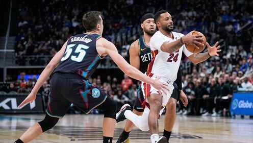 ??熱火險(xiǎn)勝活塞迎4連勝！鮑威爾36分 康寧漢姆31+8+11+7失誤