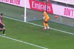  攻破舊主！馬利諾夫斯基傳中，科隆博搶點掃射得手！