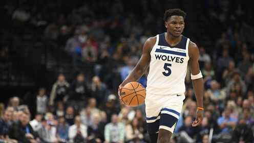 難救主！愛德華茲28中11&罰球12中11 空砍38分外加8板3助2斷