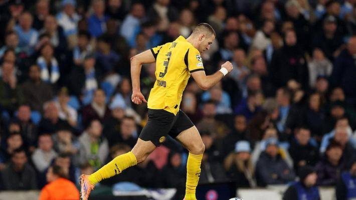 扳回一球！安東搶點(diǎn)推射破門，多特1-3曼城