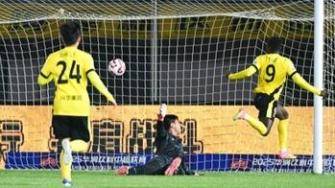  中超-青岛西海岸3-1梅州升第7 阿齐兹段刘愚破门内尔松卢斯一条龙