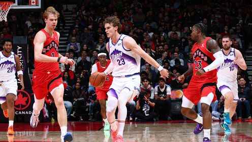 ??猛龍送爵士6連敗 巴雷特21+6 巴恩斯14+9+4帽 馬爾卡寧27+11