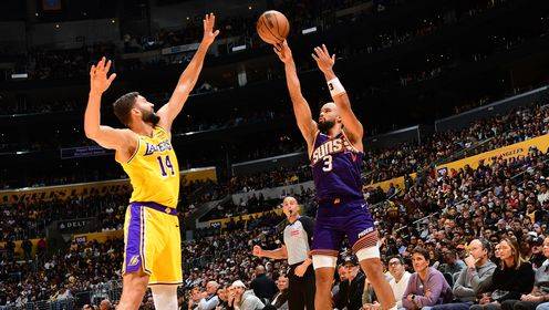 叫我龙哥！狄龙对阵詹姆斯动力十足爆砍33分 正负值+22全场第一！