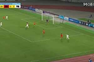 再度落后！朝鲜女足中路包抄破门，中国U17女足2-3落后朝鲜