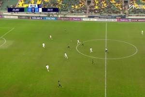 進(jìn)球視頻]塞爾吉尼奧禁區(qū)前打出貼地斬！皮球鉆進(jìn)球門右下死角