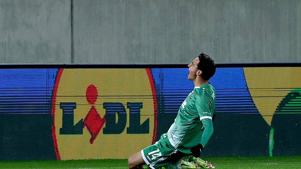 欧联-斯塔尼奇帽子戏法！卢多戈雷茨3-2塞尔塔