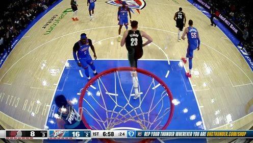 无敌！亚历山大18中13轰37分🤪11次三节打卡“送”杨瀚森12分钟