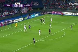 朱辰杰遭對方轉身戲耍，霍納桑笑納空門！申花0-1柔佛