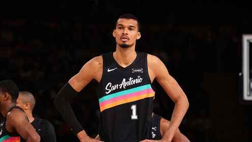 隔扣阿奴諾比！文班亞馬空砍25+13+4帽集錦