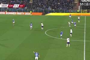  險犯大錯！比塞克后場出球失誤！沃伊沃達射門奧古斯托回追擋出！