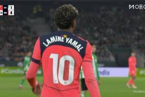  錯(cuò)失良機(jī)！佩德里中場(chǎng)送挑傳，亞馬爾單刀打門被撲出！