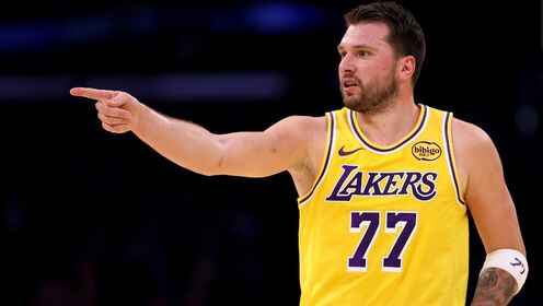 無敵！東契奇三節(jié)25中14砍44分9板5助3斷1帽 三分14中7&首節(jié)22分