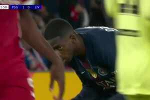  錯失良機！大巴黎配合行云流水！登貝萊禁區內推射太正！