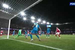  可惜！薩卡倒三角妙傳，特羅薩德射門太正被擋出！