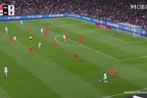 來就是干這個的！阿諾德精準傳中，貢薩洛門前輕松墊射破門