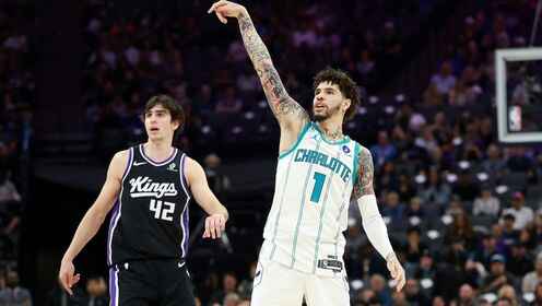 拉梅洛&middot;鮑爾三分13中6砍下30分6籃板5助攻