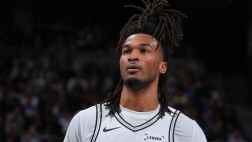 拼到最后！卡斯爾18中9&三分4中0拿到20分5板9助 加時6犯離場