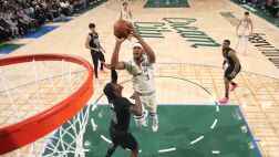 ??雄鹿輕取籃網(wǎng) AJ&middot;格林11記三分破隊史紀(jì)錄 科馬克&middot;瑞安28分