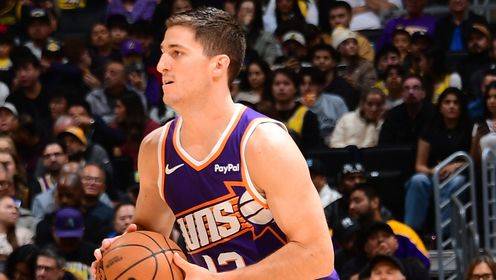 我也是双冠后卫！吉莱斯皮末节16分 8记三分砍生涯新高28分4板5助