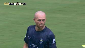  奥克兰城1-1扳平比分 格雷头球打进世俱杯首球
