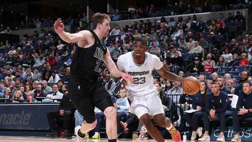 全場(chǎng)最高！考沃德vs籃網(wǎng)得到21+8集錦